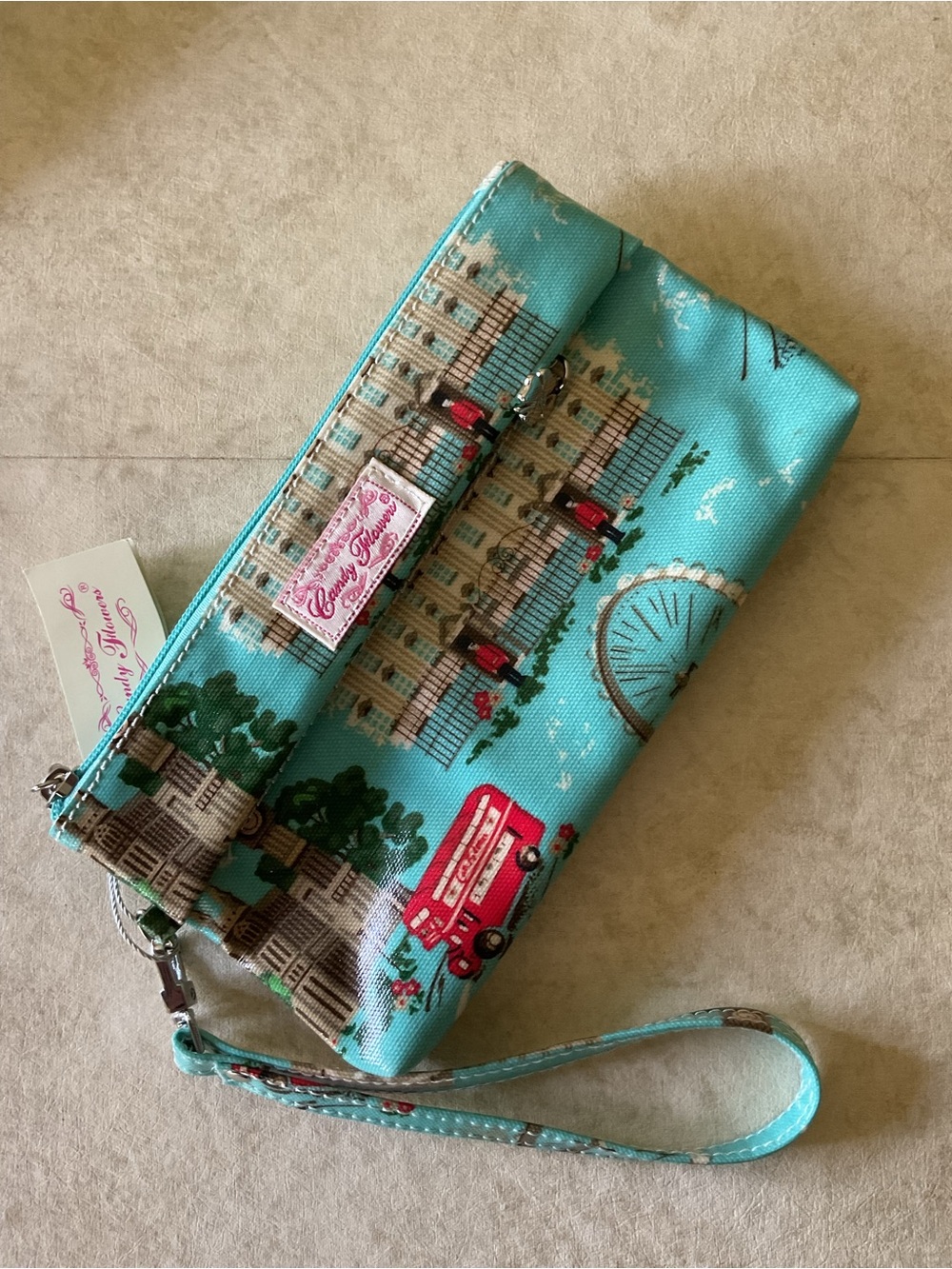 Wristlet Wallet Candy Flowers London Print NWT